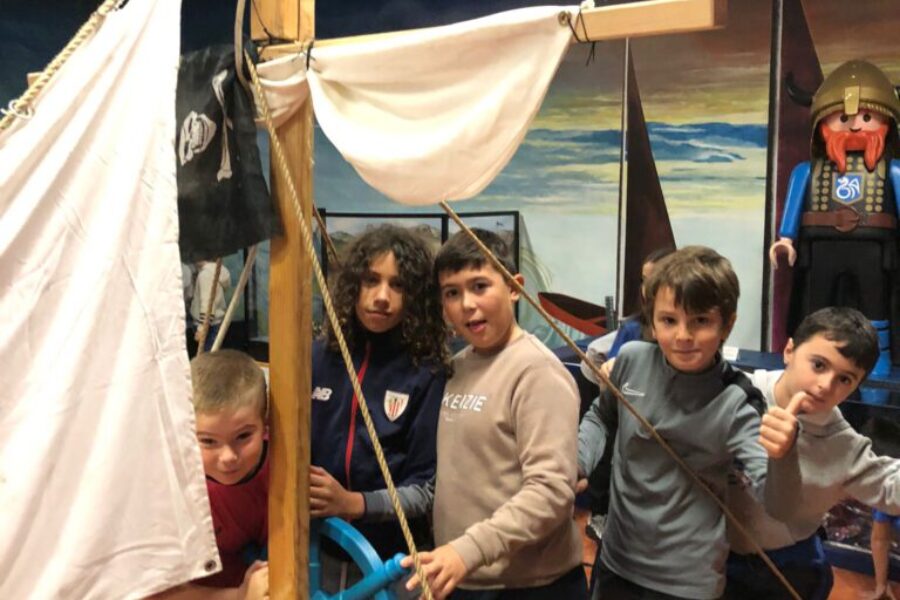 Navegando en la Historia: Descubrimos Tesoros en el Euskal Itsasmuseoa