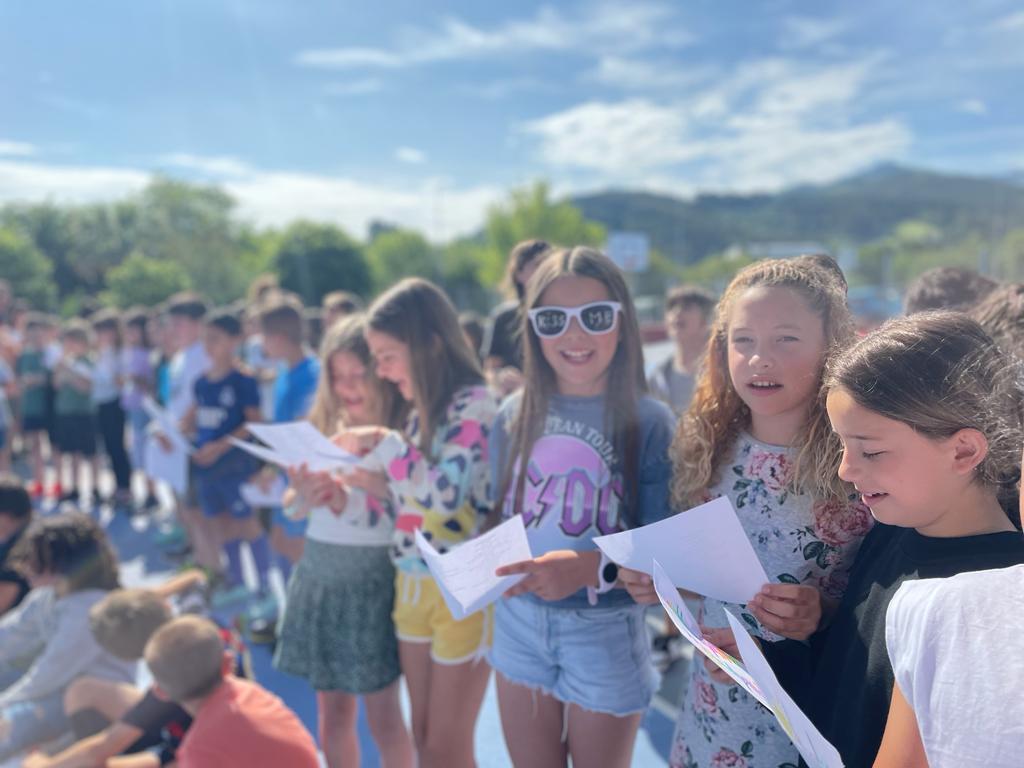 ¡Cantando en euskera y despidiendo el curso con SanJuanKantari!