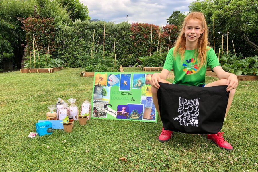 Lucía gana el premio del cartel de la Agenda 2030