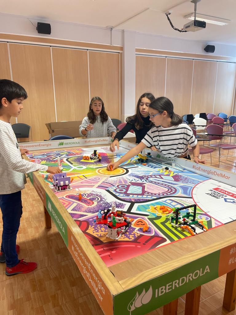 Transformando Futuros: MiniSteamers