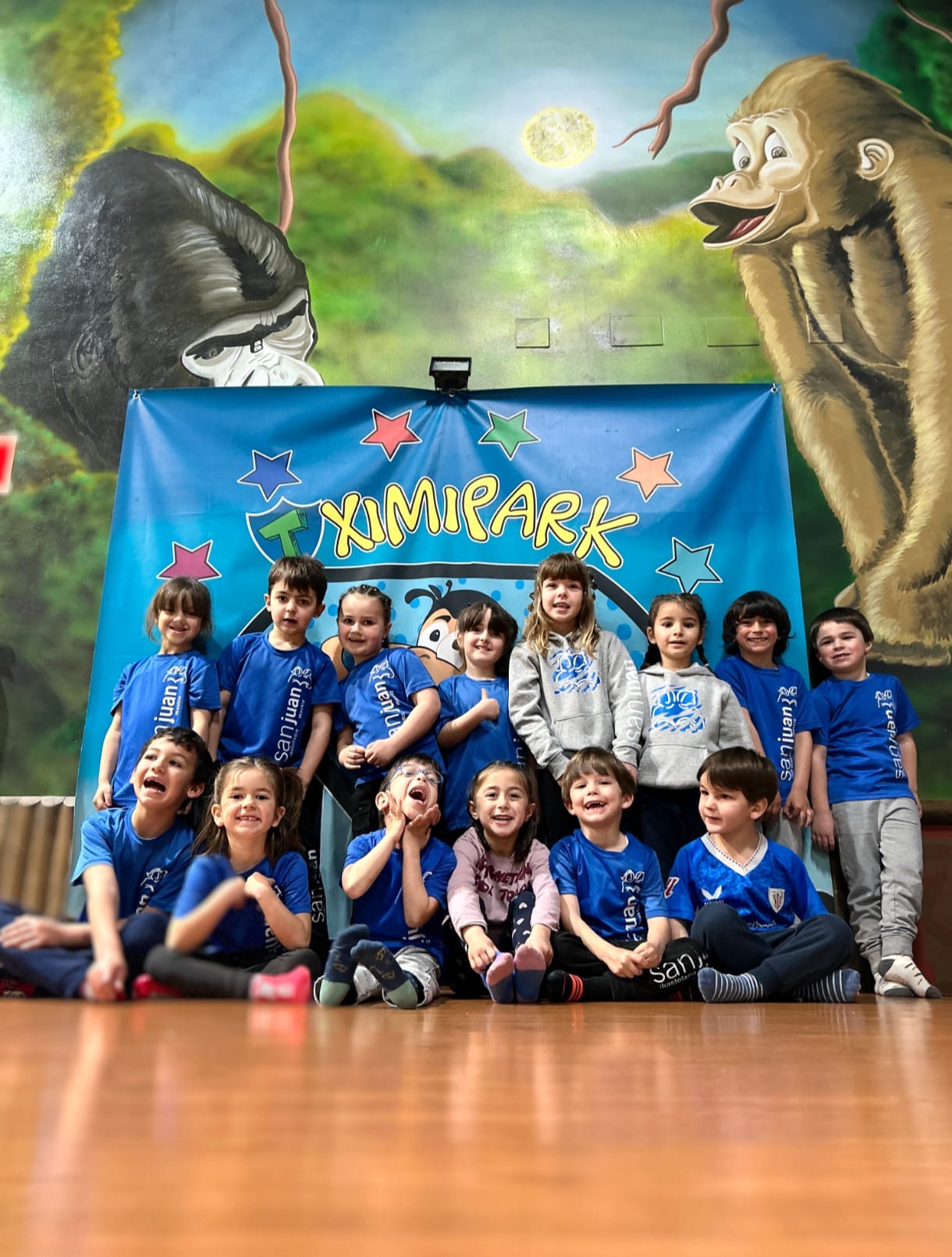 Los txikis de Infantil disfrutan en Tximipark