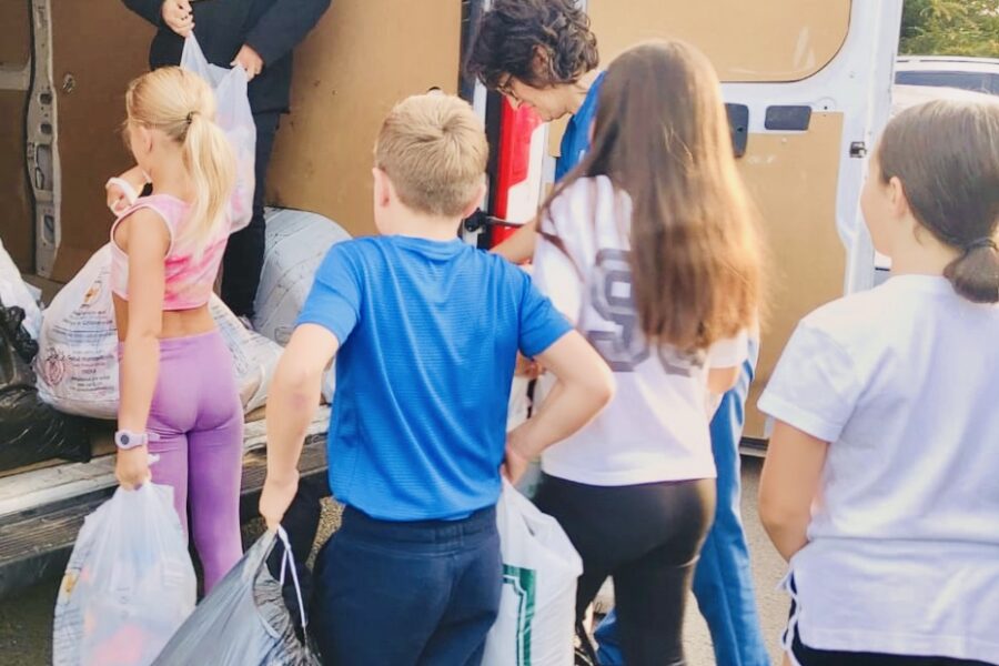 Solidaridad en acción: San Juan Ikastetxea colabora con Global Humanitaria